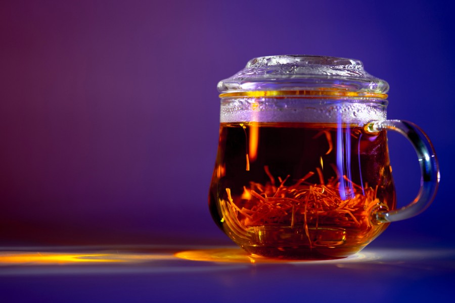What is the Saffron black tea and how to make it ?